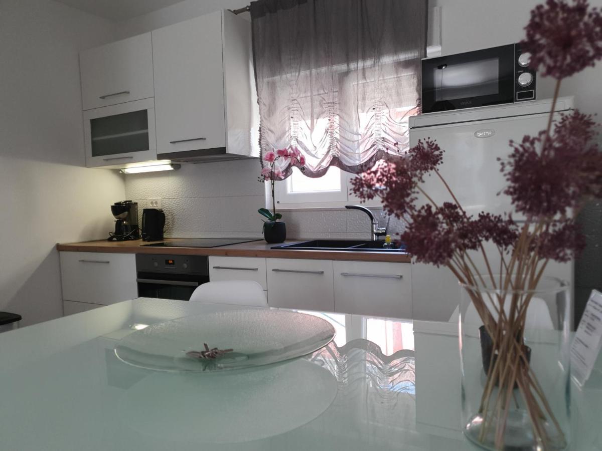 Apartment Tonka Šibenik Buitenkant foto