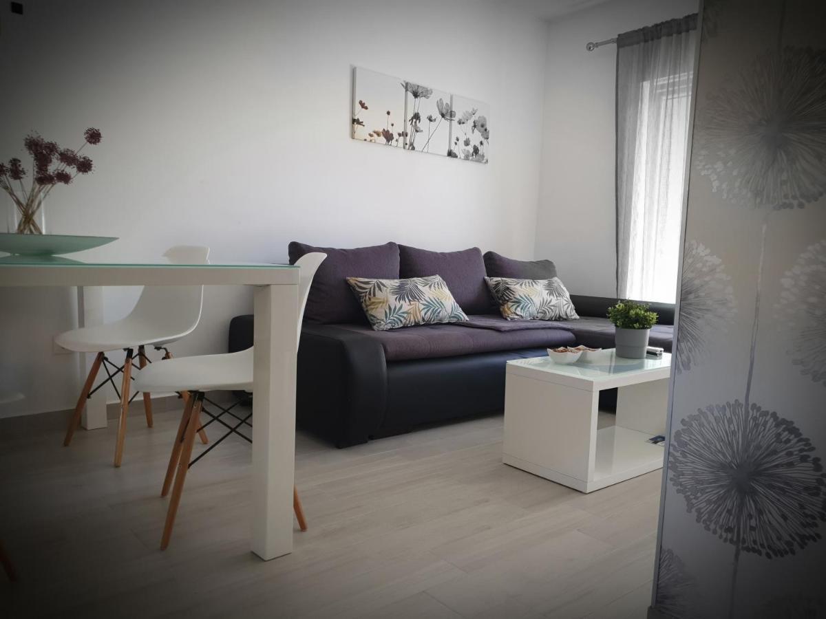 Apartment Tonka Šibenik Buitenkant foto